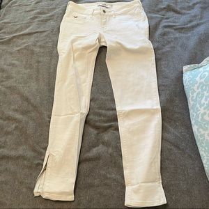 Hollister White Jeans With Zipper Ankle